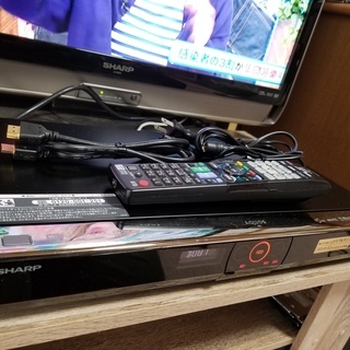 ☆3番組同時録画&1TB♪AQUOSブルーレイBD-T1300☆