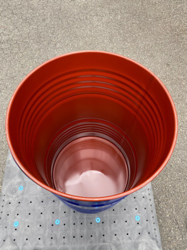ドラム缶　\n
