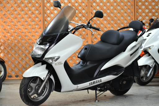 ☆マジェスティ125FI＊最終型＊タイヤ前後新品＊バーハン化＊WAKO’Sオイル交換＊下取り全国配送も可能です☆彡 ☆マジェスティ125FI＊最終型＊タイヤ前後新品＊バーハン化＊WAKO'S