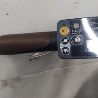 Panasonic VIVI DX 2011モデル ホワイト バッテリー8.9Ah 状態良し。