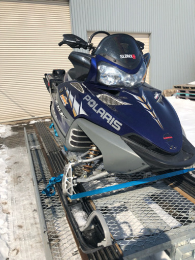 スノーモービル ポラリス