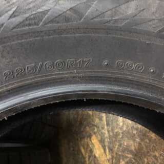 BS BLIZZAK VRX2 225/60R17 17インチ スタッドレス 4本 2017年製 アルファード ヴェルファイア エクストレイル クルーガー等　(TC154) クレジットカード QR決済可能