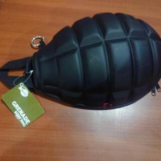 Motif   GRENADE  BODY  BAG ★