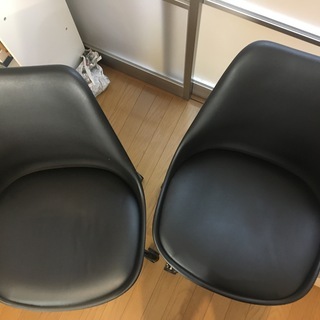 椅子２脚　黒　使用感あり　２つセット