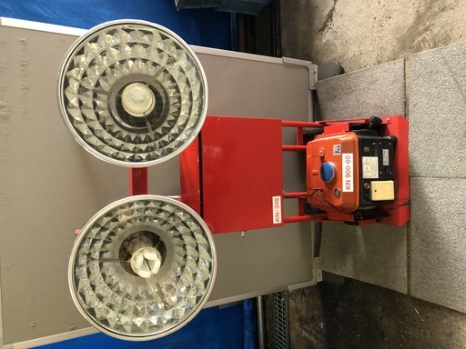 発電機付投光器　KN-310、KN 900‐60