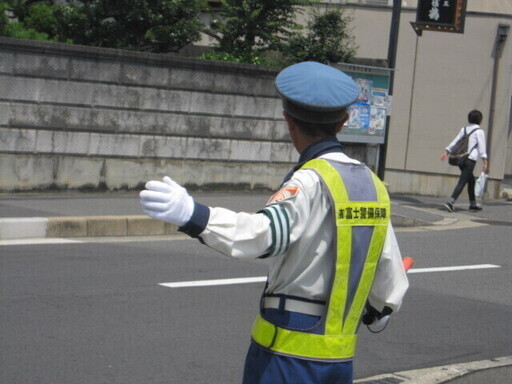夜勤警備員 10 625 昼 8 500も レア求人 有 富士警備保障 京都の警備員の無料求人広告 アルバイト バイト募集情報 ジモティー