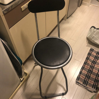 折りたたみパイプ椅子