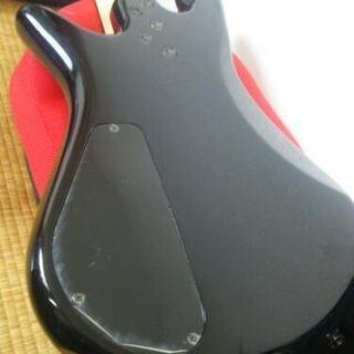 Spector の４弦ベース Performer Series SPF-4