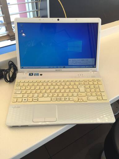 人気のSONY　ブランド　VAIO　i3　FCG-71B11N