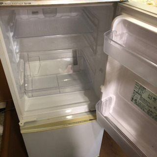 冷蔵庫　無料で譲ります！！