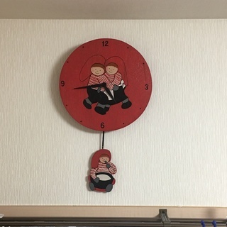 【赤い振り子時計】フィンランド  手作り  かわいい❣