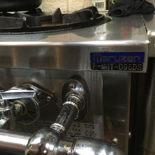 【引き取り限定】業務用ガスコンロ 3口卓上型