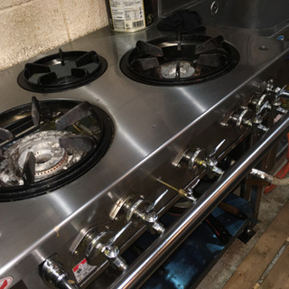 【引き取り限定】業務用ガスコンロ 3口卓上型