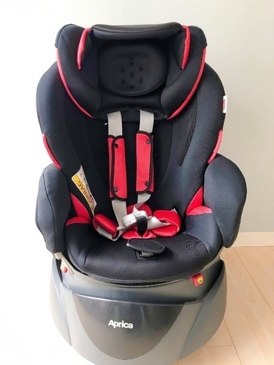Aprica 回転式チャイルドシート✨新生児から使えます