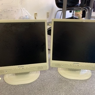 パソコンモニター　二台