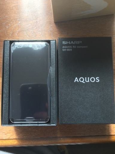 スマートフォン本体AQUOS R2 compact SH-M09
ピュアブラック 新品未使用