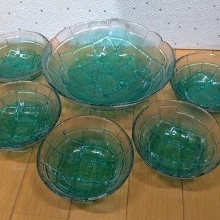 ガラス製の皿　大皿1個、小皿5個セット
