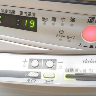 17年製 トヨトミ 煙突式ストーブ コンクリート27畳 木造17畳 HR-G650H ☆