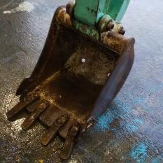 広島から配送します ニッサンN220 ユンボ