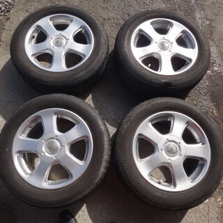 決まりました！バリ山ガリ傷無し美品！2017年製　ネクストリー 195/60R15 6.5J-OFF45　PCD100 114.3 10穴マルチ　ラフェスタ　インプレッサ　