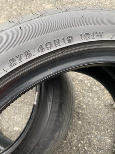 ブリヂストン　レグノ　275/40R19