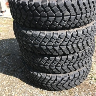 早いもの勝ち　ジムニーマットタイヤ185 85 16