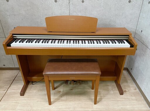 3*16 YAMAHA ピアノ 2005年製 J8000