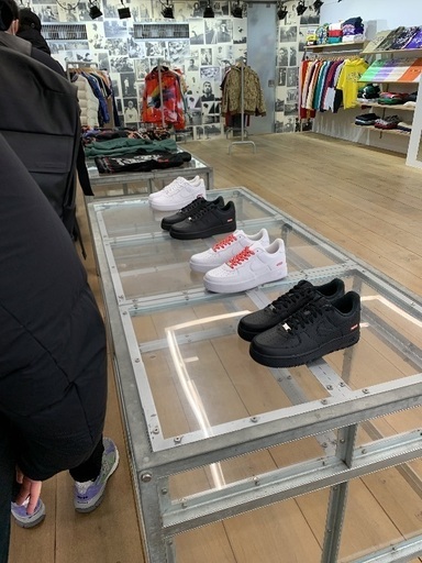 supreme NIKE af1 エアフォース1 シュプリーム
