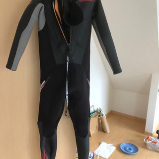 サーフィン用ウェットスーツ　フルスーツ