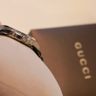 【土日祝値引】【電池新品】【GUCCI】Gタイムレス　YA126401 メンズ腕時計　白文字盤