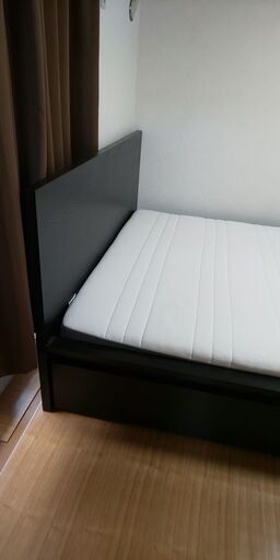 ［受付終了］IKEA MALM クイーンサイズベッド 収納二個付き