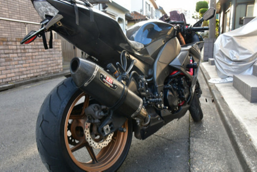 zx10r マフラーヨシムラと純正付き zx10r マフラーヨシムラと純正付き カワサキZX-10R ヨシムラ スリップ