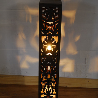 2322 木製 フロアスタンド フロアランプ 彫刻 照明器具 2...