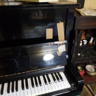 レア物？アップライトピアノ【EAVESTAFF】30年？
