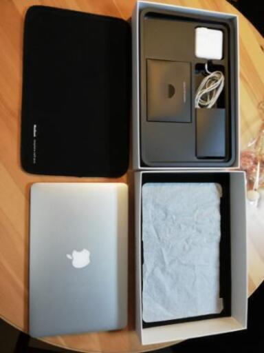 【オマケつき】Macbook Air 11インチ Early 2015