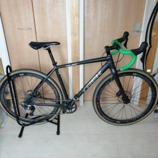 ロードバイク TREK Crockette 5 disc 2019