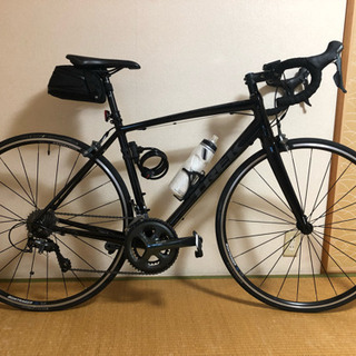 TREK EMONDA ALR4 ☆走行距離約1000km ☆室内保管 ☆備品多数 TREK EMONDA ALR4 ☆走行距離約1000km ☆室内保管 ☆備品多数