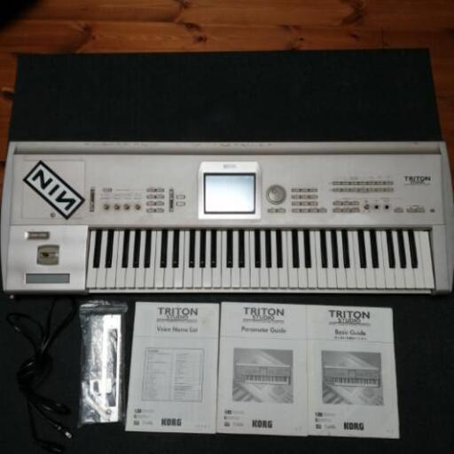 鍵盤楽器、ピアノ KORG Triton Studio 61