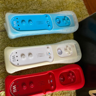 wii・カセット・リモコン4つ