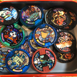 妖怪メダル(26枚)&妖怪ウォッチの缶箱