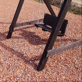 ガーデニング 小粒瓦チップ 300kg 赤瓦オレンジ砂利 鉢カバー 花壇雑草対策 まもなく受付終了】瓦チップ無料配達 500kg 雑草対策に♪ 赤瓦チップ