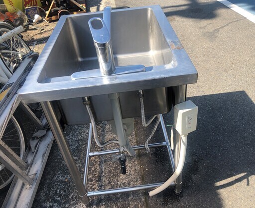 【業務用厨房機器】　蛇口付き　一槽シンク　【中古】