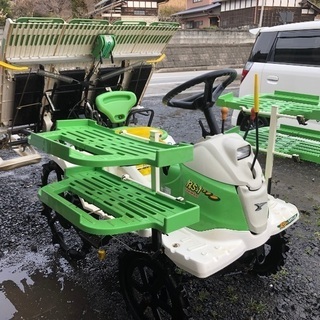 ヤンマー田植え機（四条植え）