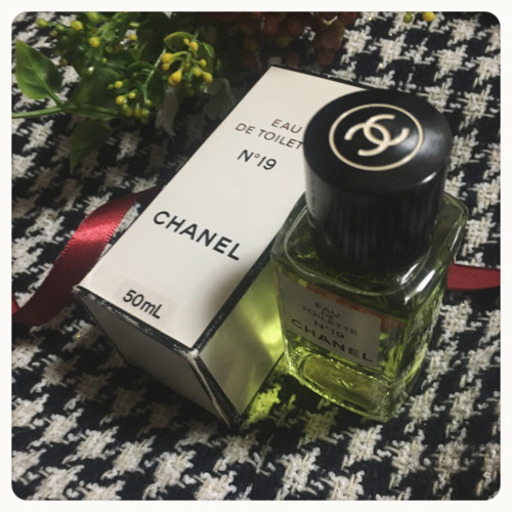 ご購入者様決定［未使用✧CHANEL］EAU DE TOILETTE N°19CHANEL香水 - 香水