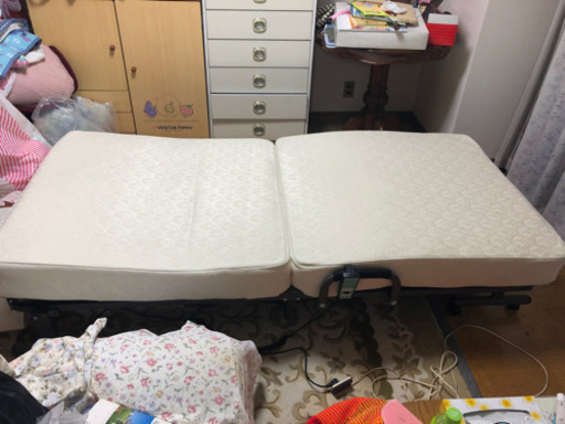 電動ベッド 折りたたみベッド 介護ベッド リクライニングベッド シングル キャスター付き おすすめ 人気 簡易ベッド