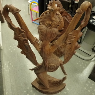 バリ島 木彫り 置物 オブジェ モノ市場半田店【131】 