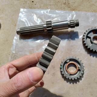 YZ80(4LBE,2000年モデル）ミッションパーツ（多分）