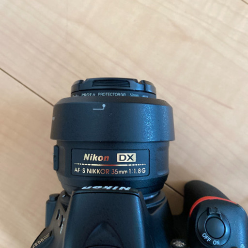 ニコン D5600 単焦点35mm バッテリー2個 SDカード付き | www