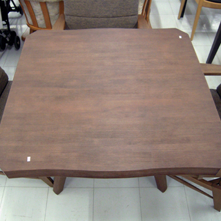 4人掛けダイニングセット 幅110×奥108×高66cm イス四脚付き  苫小牧西店