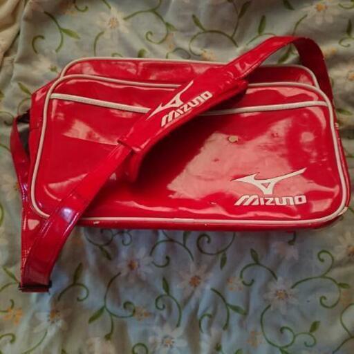 Mizuno ミズノ 赤 大きめエナメルバッグ ゆず茶々 平和のバッグ その他 の中古あげます 譲ります ジモティーで不用品の処分